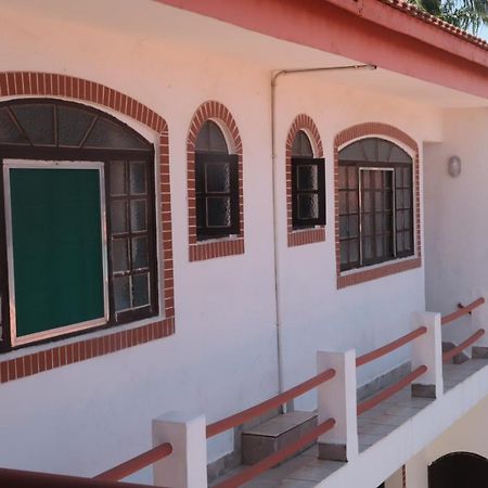 Suites Libertah Peruíbe Exteriör bild